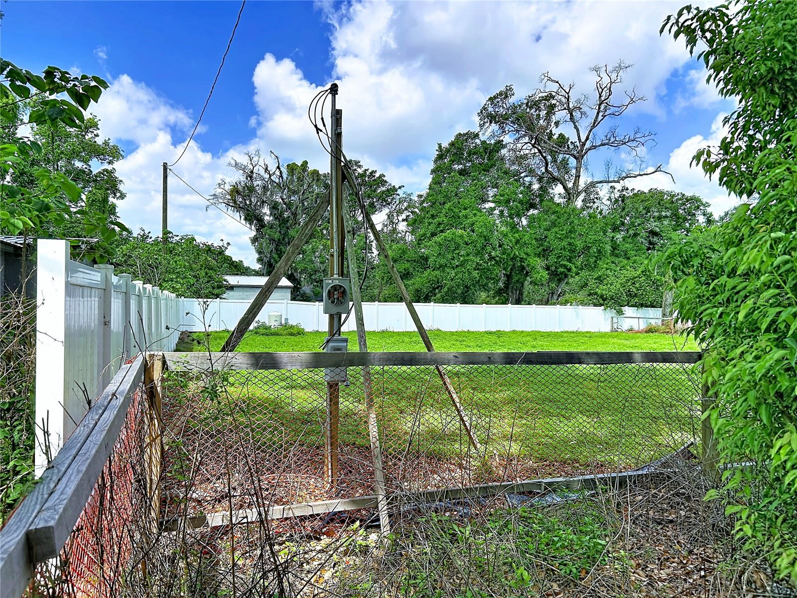 Robson Property Photo 11