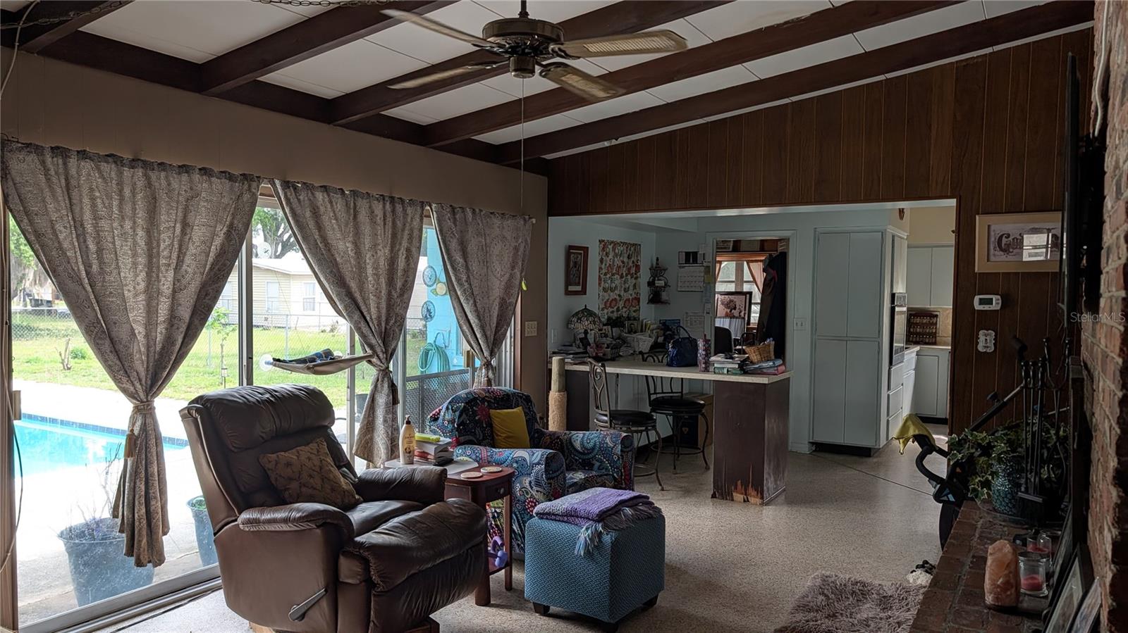 TB8497837 Property Photo 14