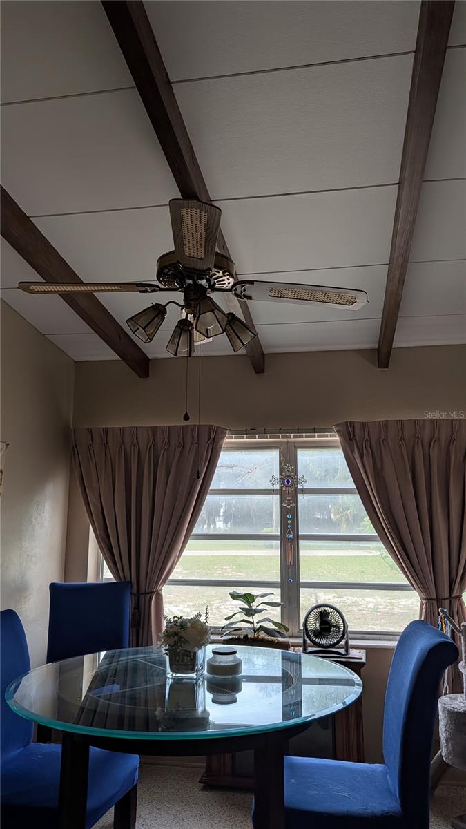 TB8497837 Property Photo 18