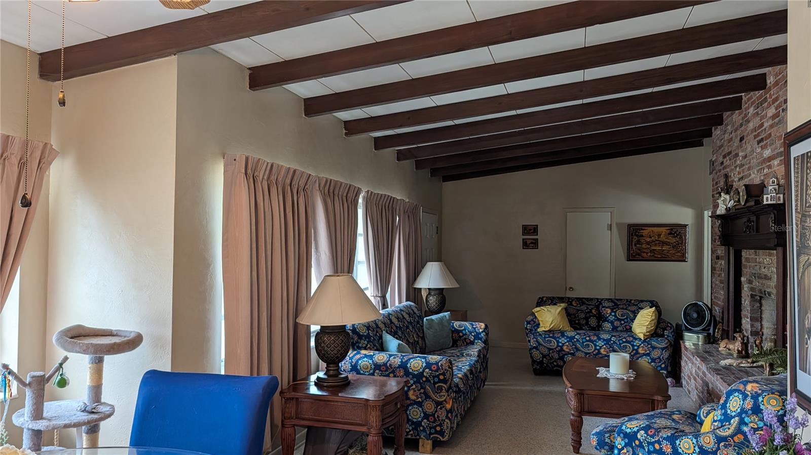 TB8497837 Property Photo 19