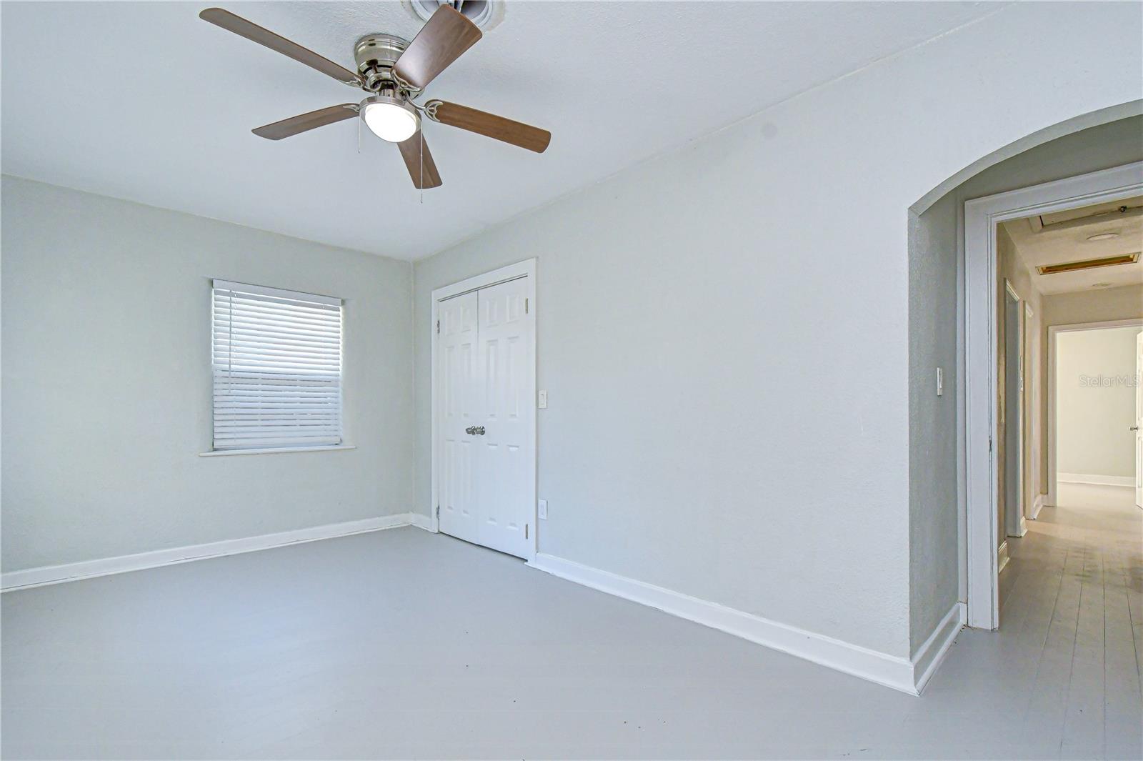 909 Hart St Property Photo 44