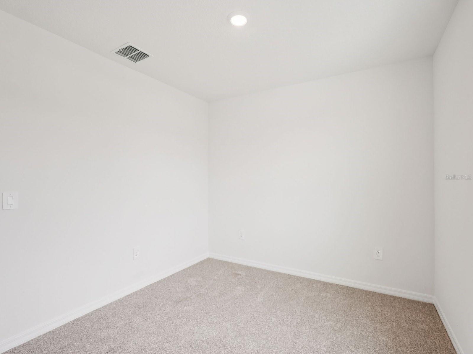 10437 Abundance Grove Way Property Photo 8
