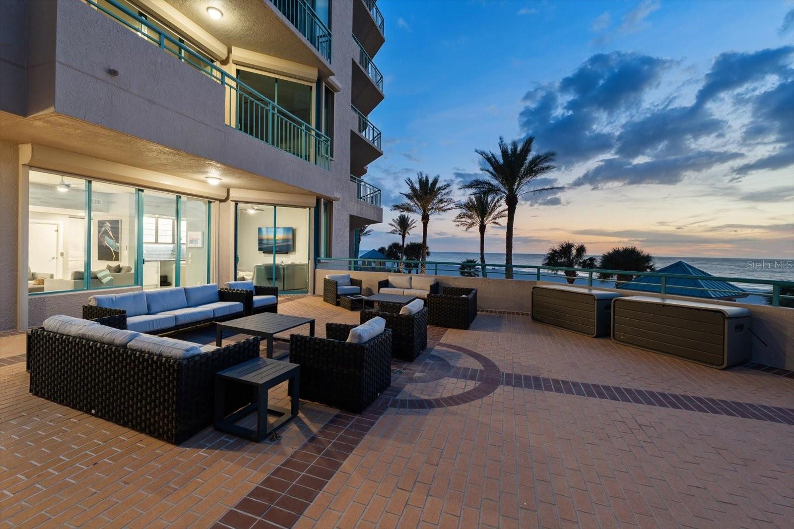 1560 Gulf Blvd #304 Property Photo 3