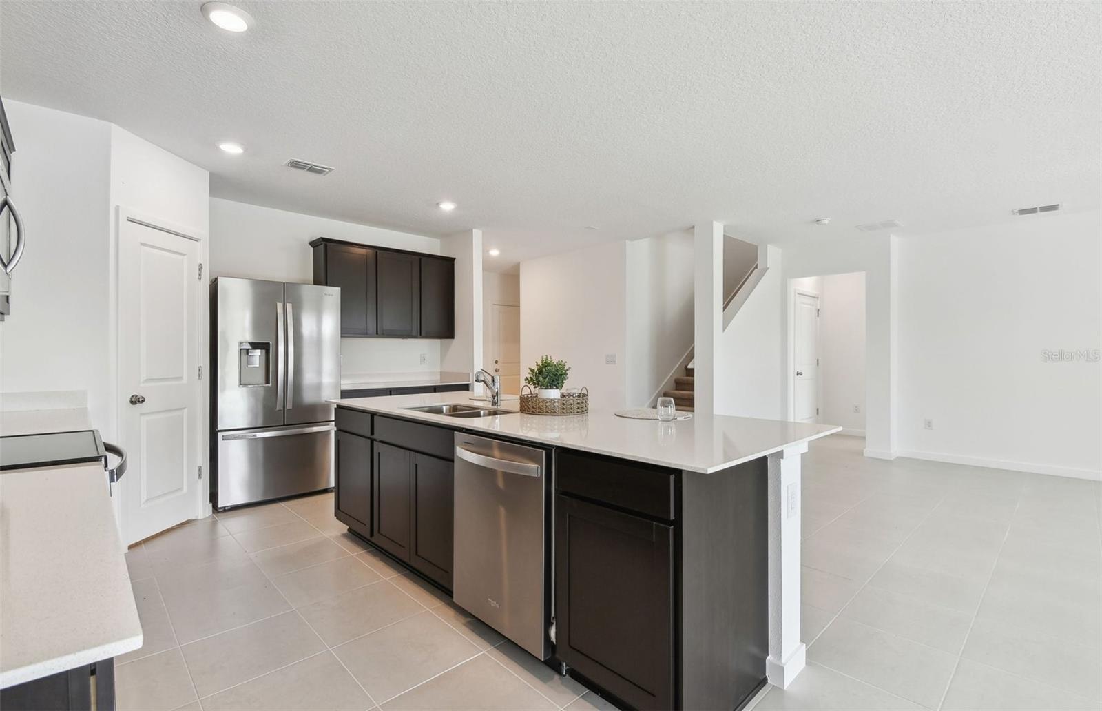 10818 Sapphire Breeze Cv Property Photo 3