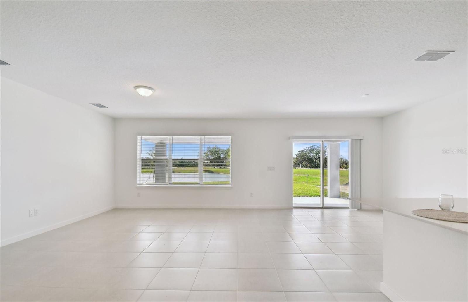 10818 Sapphire Breeze Cv Property Photo 6