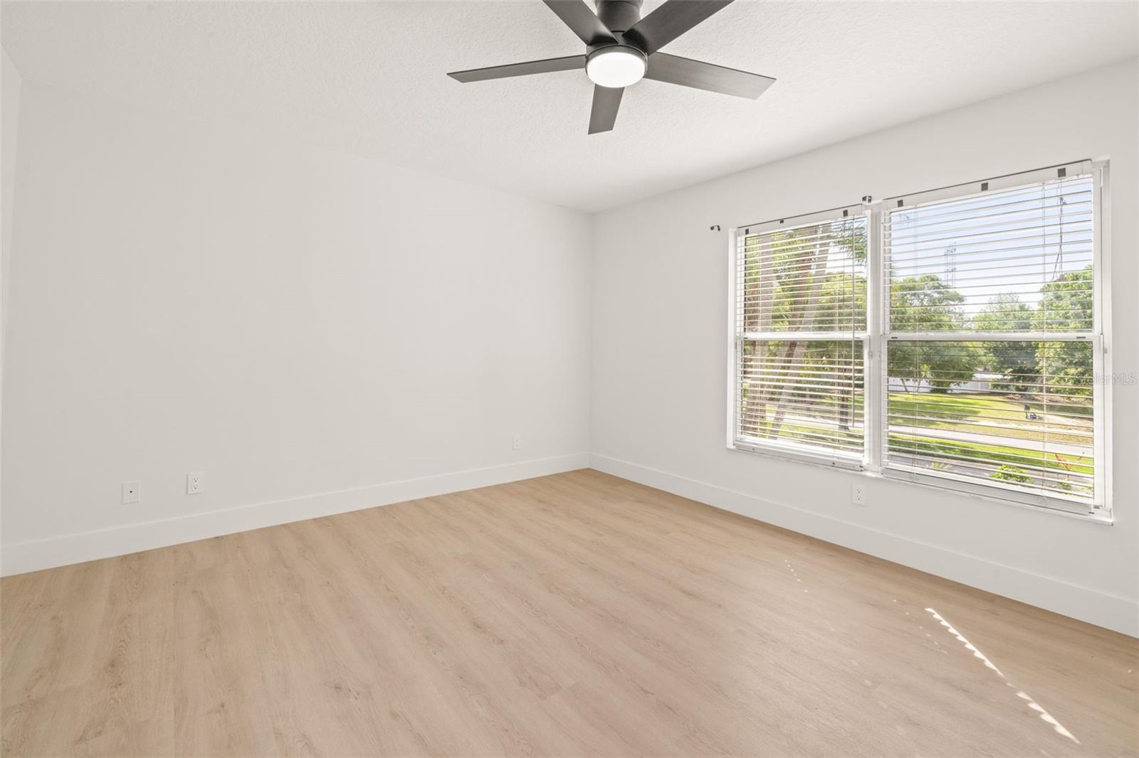 2668 Concorde Ct Property Photo 62