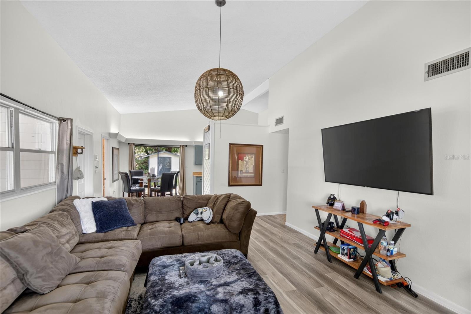 113 6th Jpv St Property Photo 41