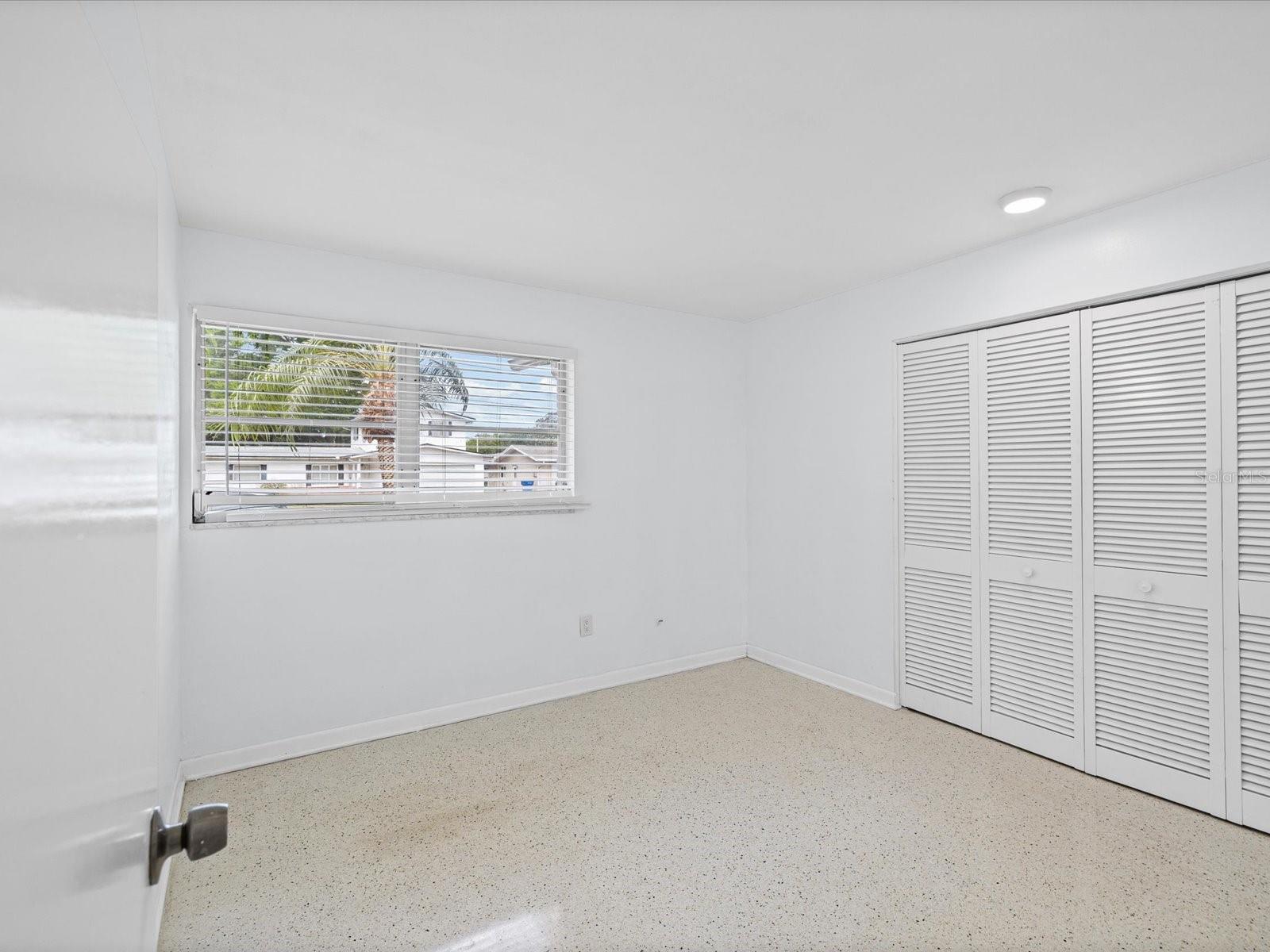 865 Imperial Dr Property Photo 14