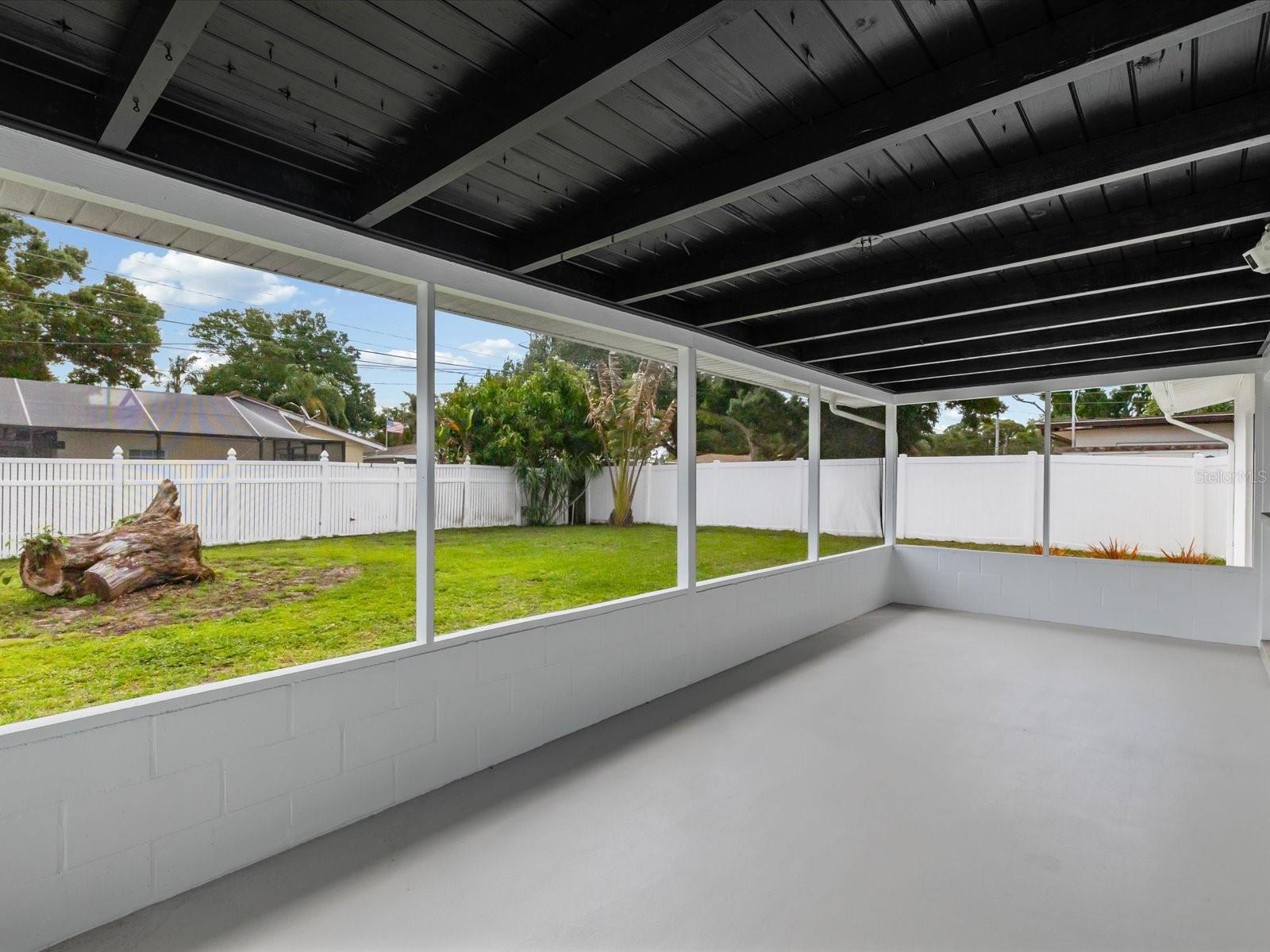 865 Imperial Dr Property Photo 22