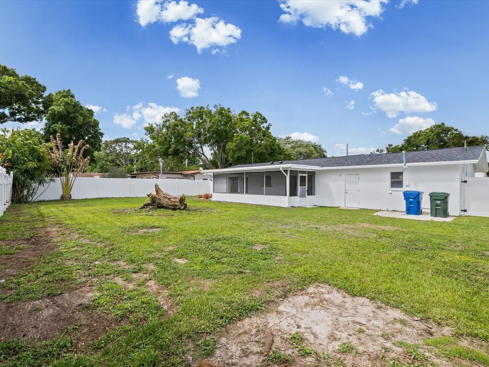 865 Imperial Dr Property Photo 24