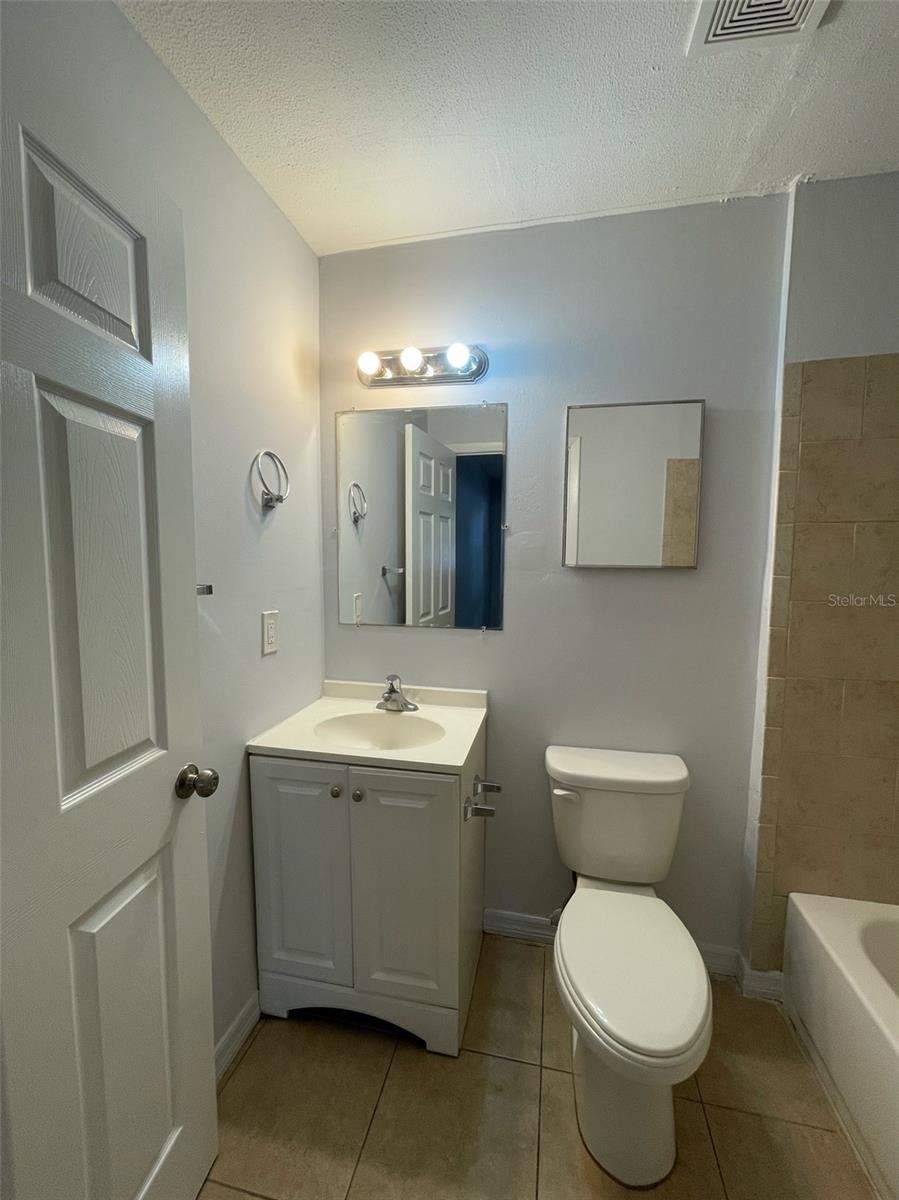 950 Beltrees St Property Photo 7