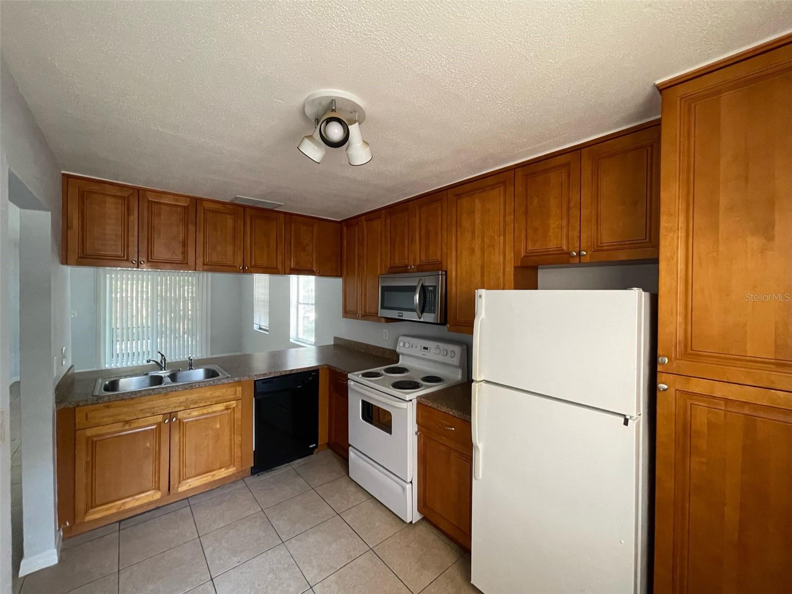 950 Beltrees St Property Photo 10