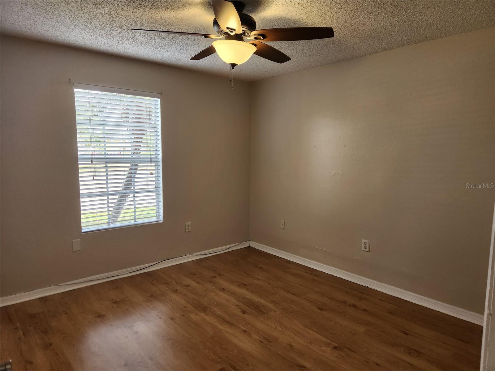 803 Lake Haven Sq #101 Property Photo 15