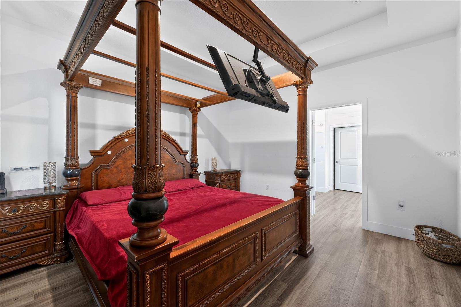 5465 Gaitor Ter Property Photo 10