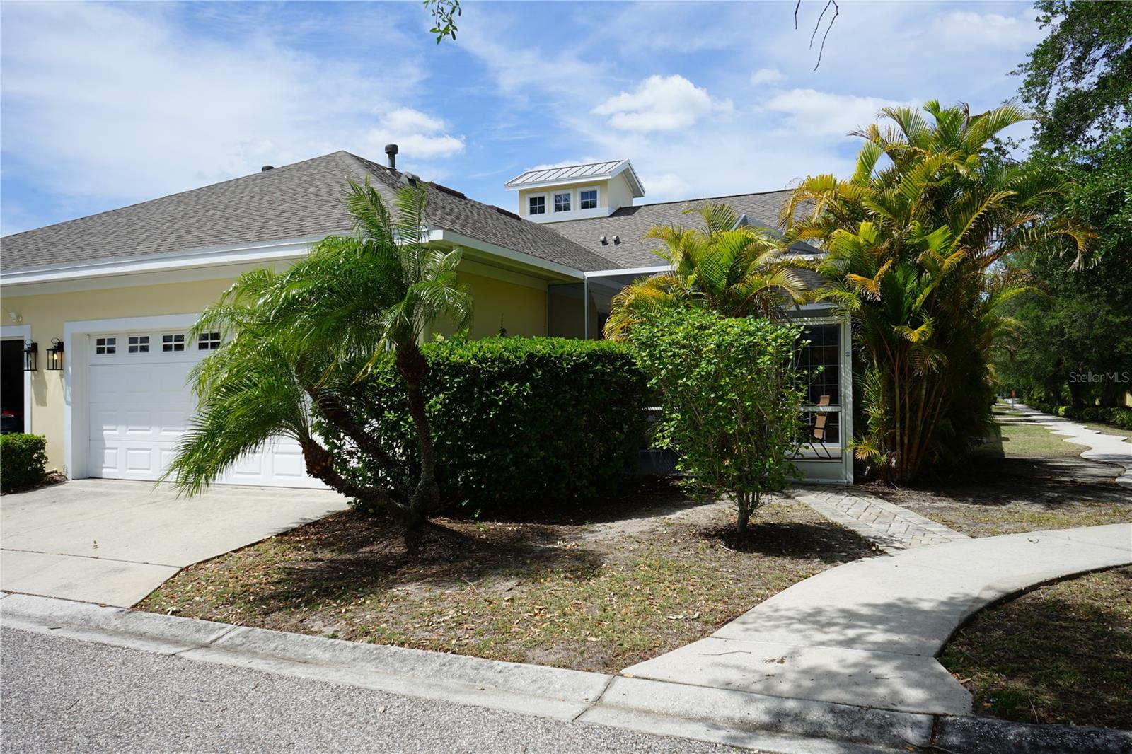 201 SUNSET CREST CT Property Photo 1