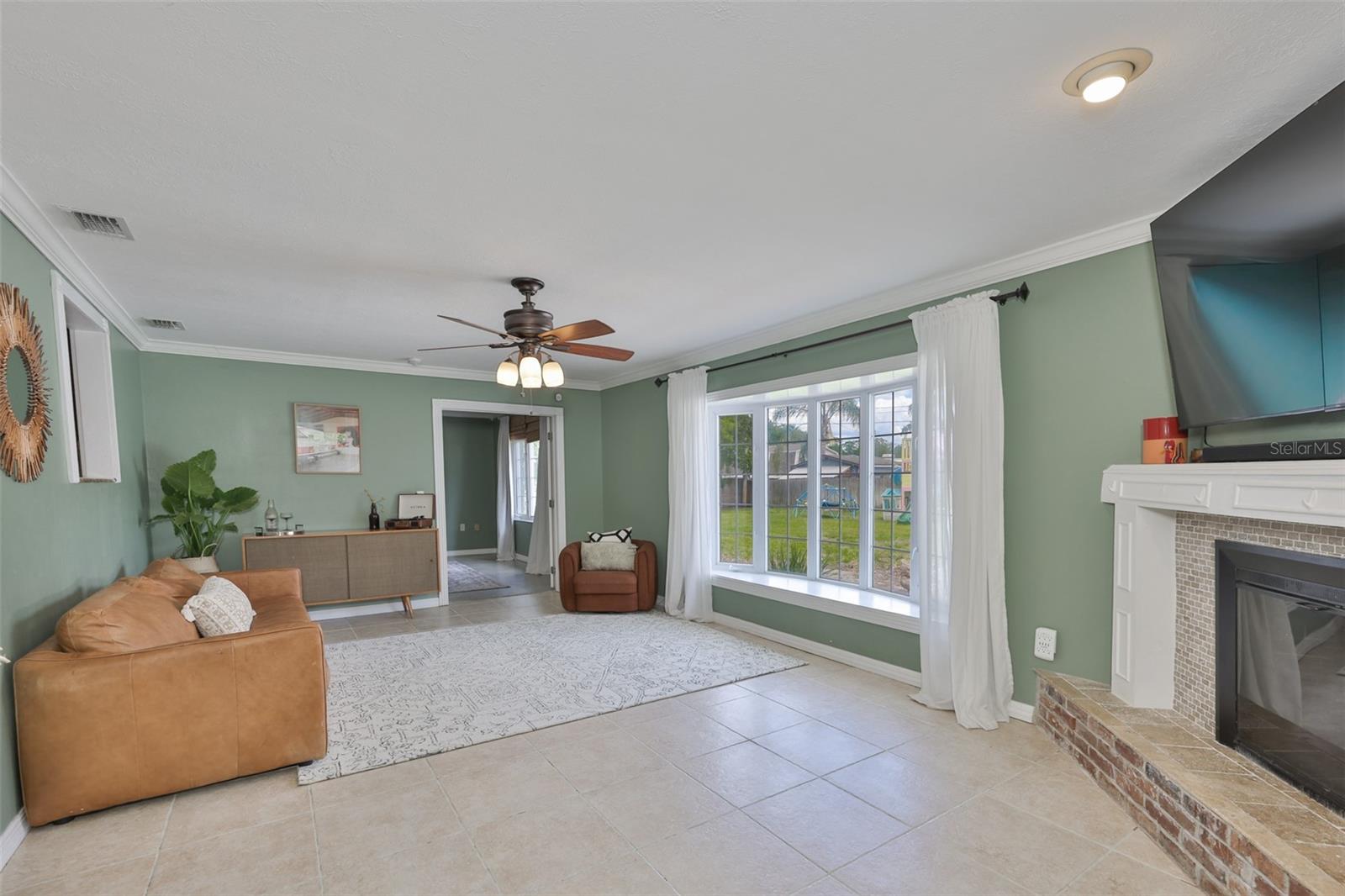 1311 Estatewood Dr Property Photo 14