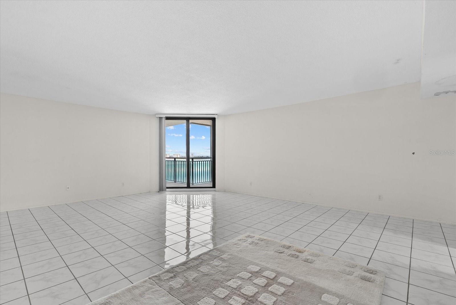 4822 Ocean Blvd #11e Property Photo 11