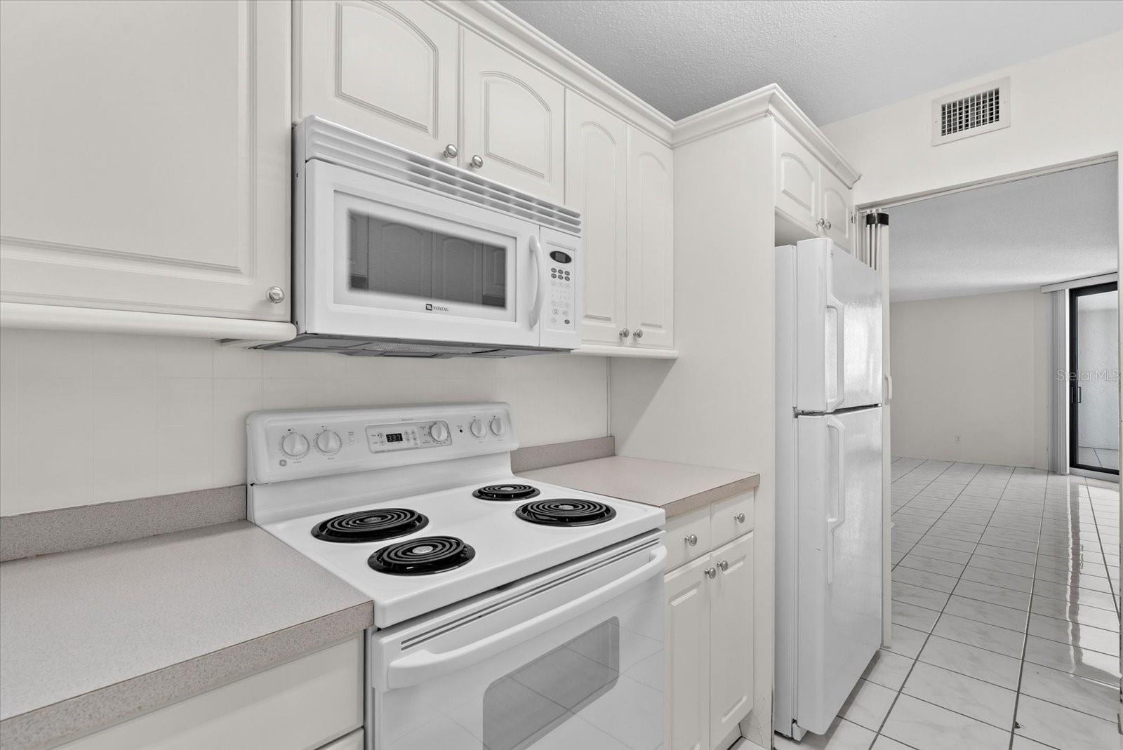 4822 Ocean Blvd #11e Property Photo 14