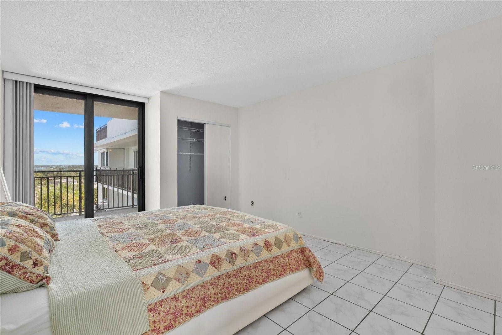 4822 Ocean Blvd #11e Property Photo 16