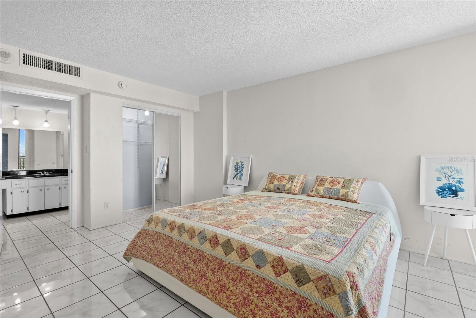 4822 Ocean Blvd #11e Property Photo 17