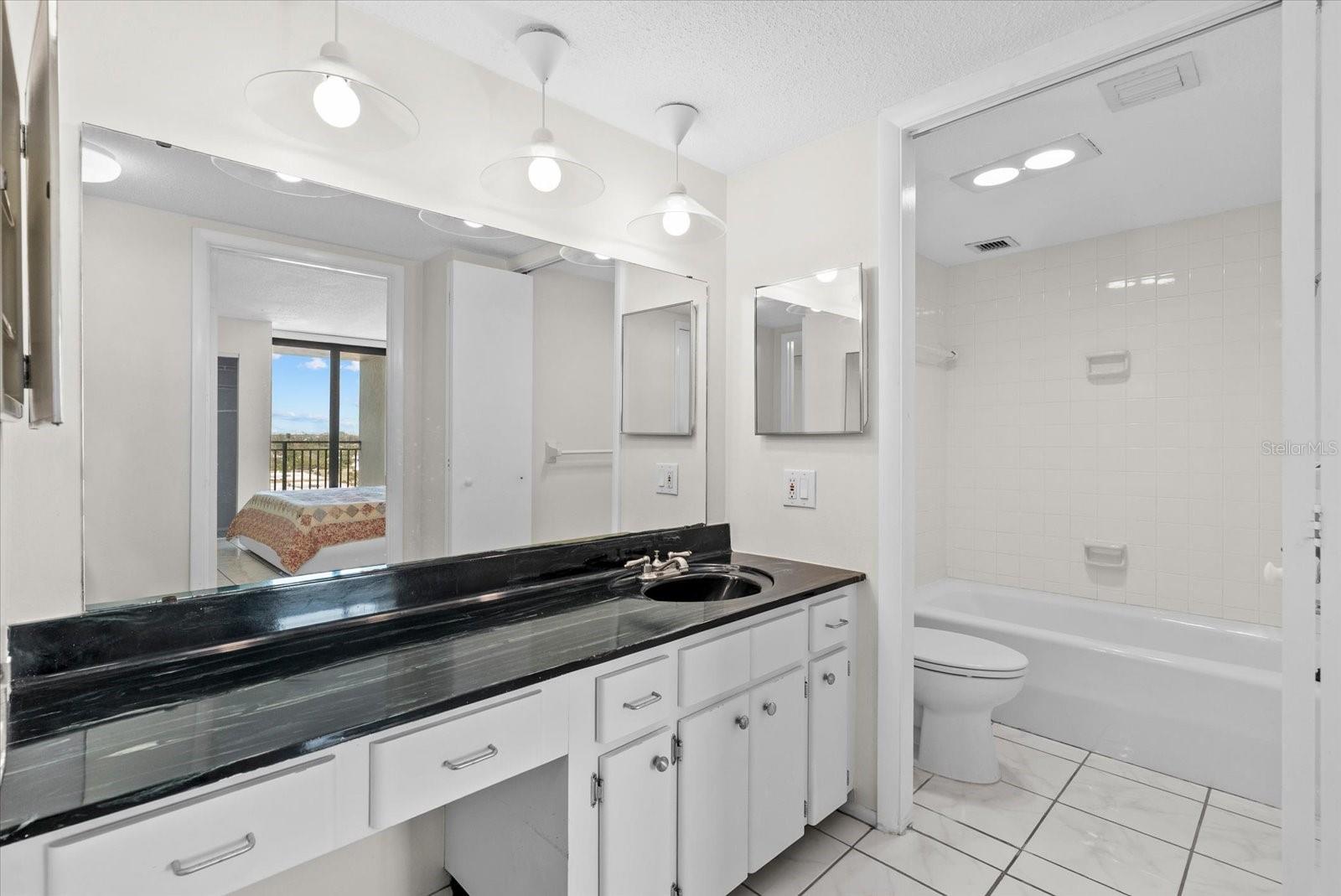 4822 Ocean Blvd #11e Property Photo 18