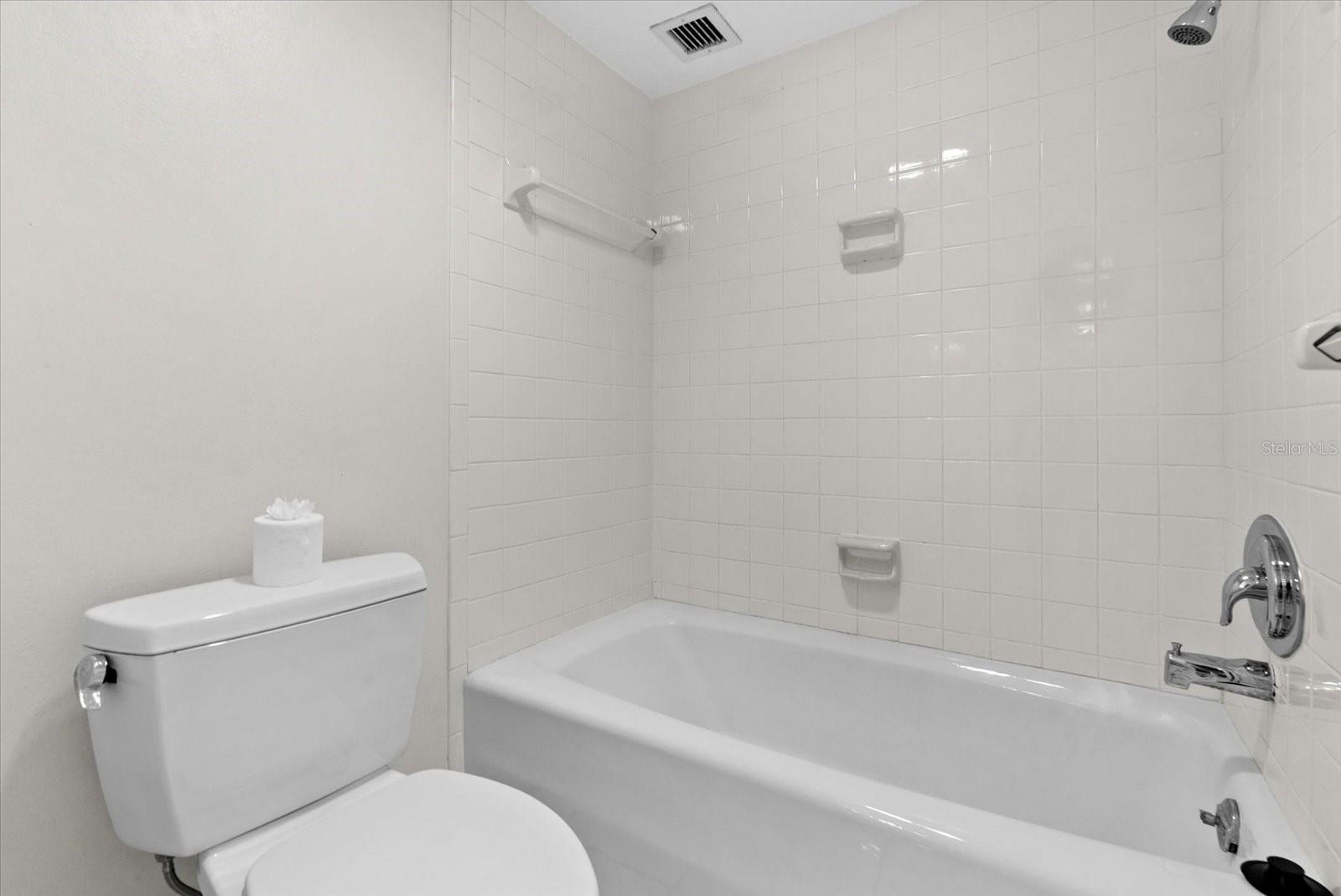 4822 Ocean Blvd #11e Property Photo 21