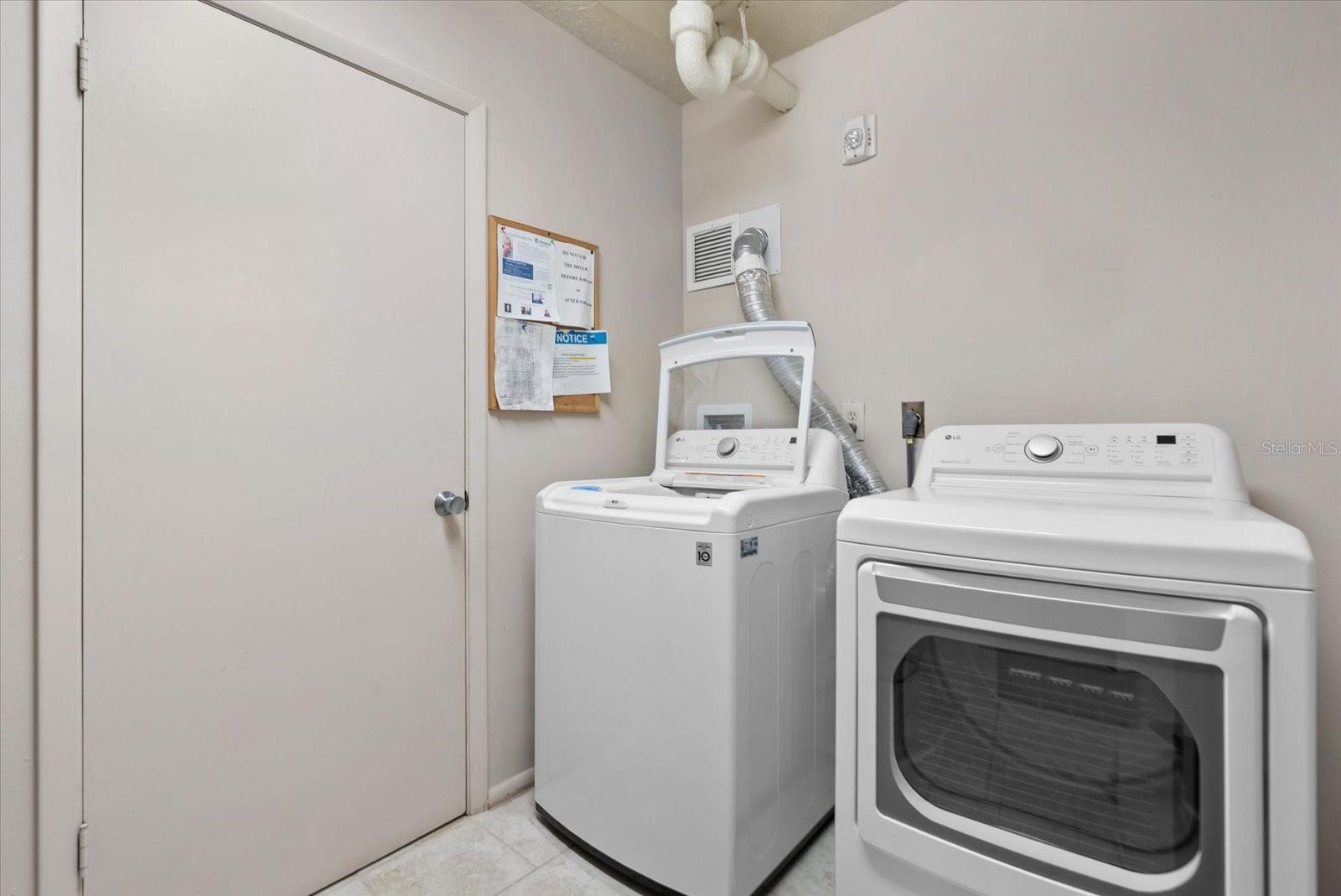 4822 Ocean Blvd #11e Property Photo 22