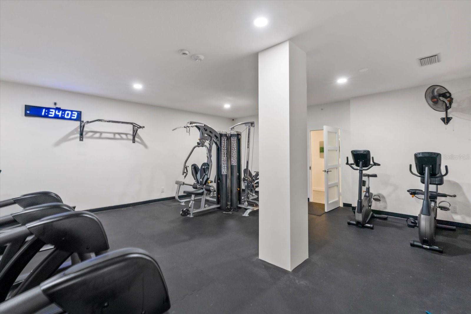 4822 Ocean Blvd #11e Property Photo 25