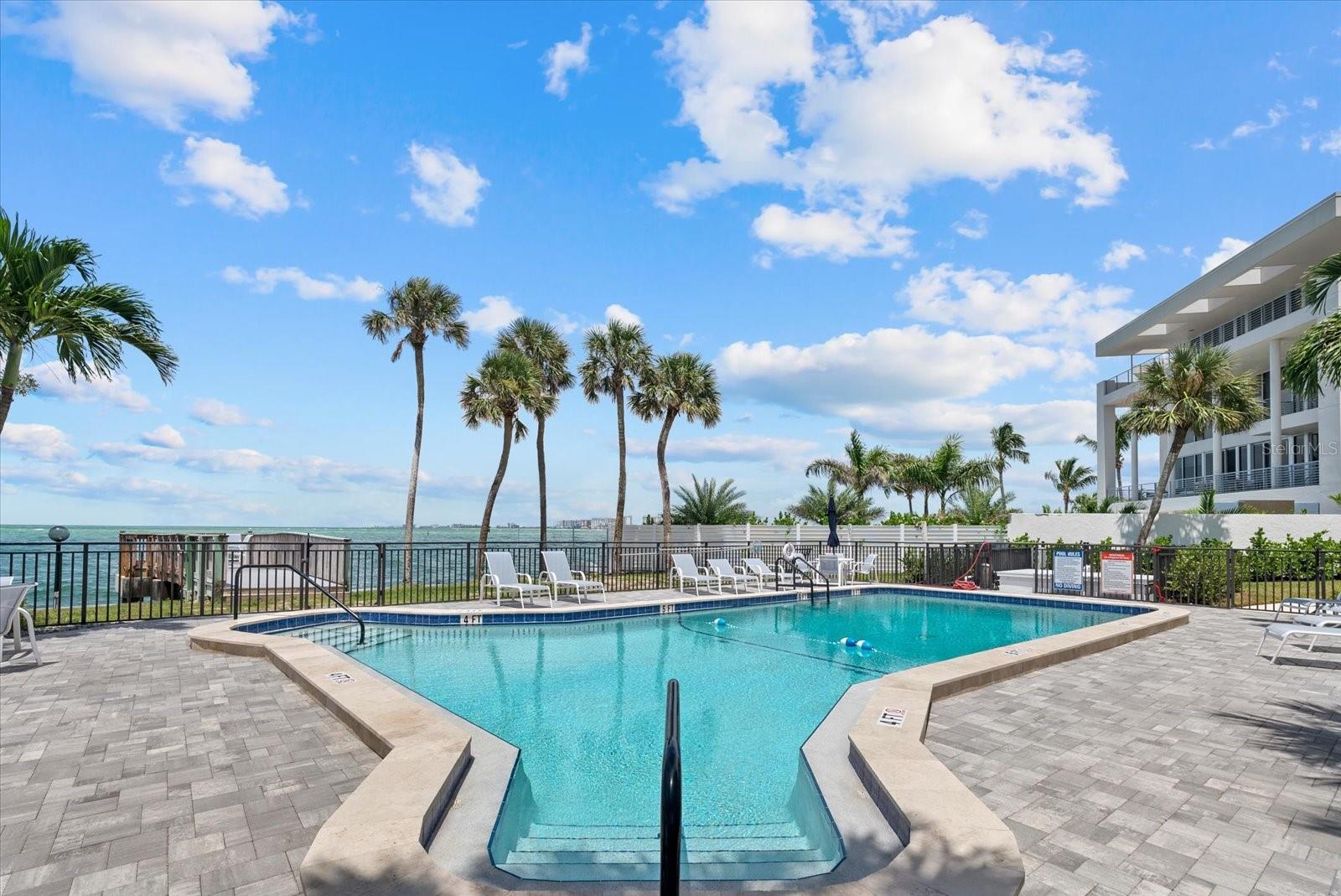4822 Ocean Blvd #11e Property Photo 31