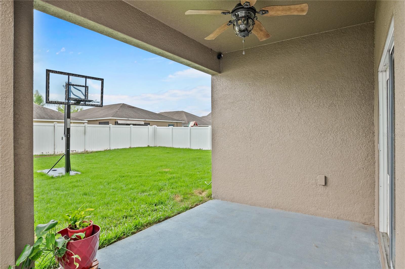 13161 Royal Pines Ave Property Photo 4
