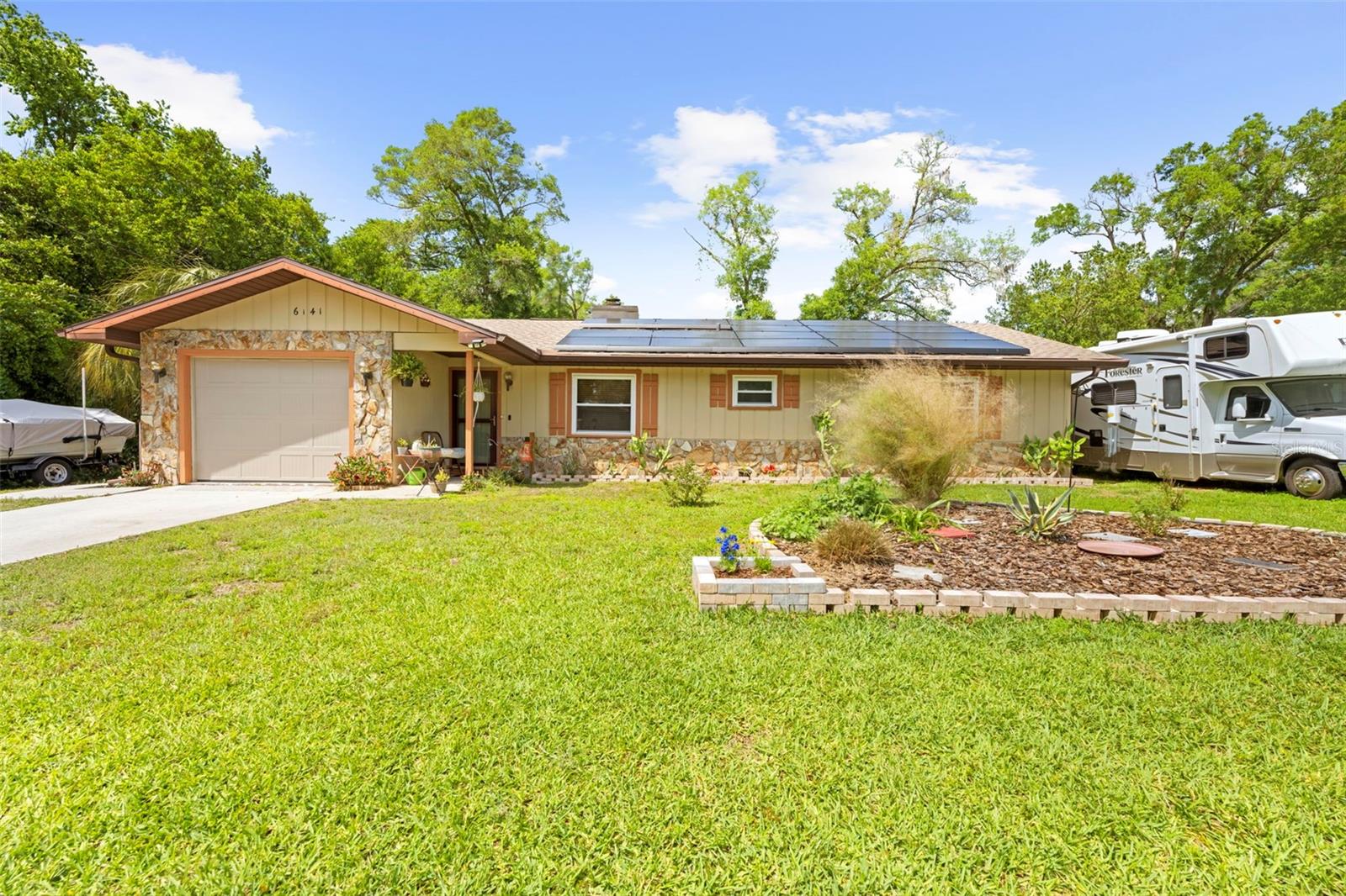 6141 E Dell Ln Property Photo 2