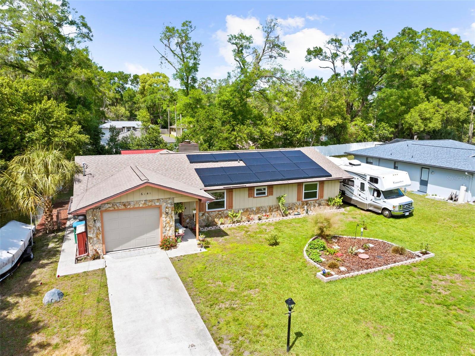6141 E Dell Ln Property Photo 3