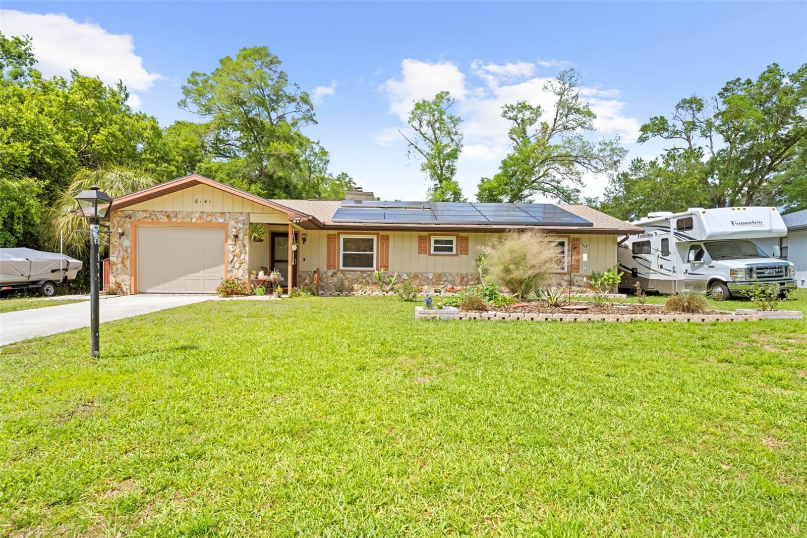 6141 E Dell Ln Property Photo 5