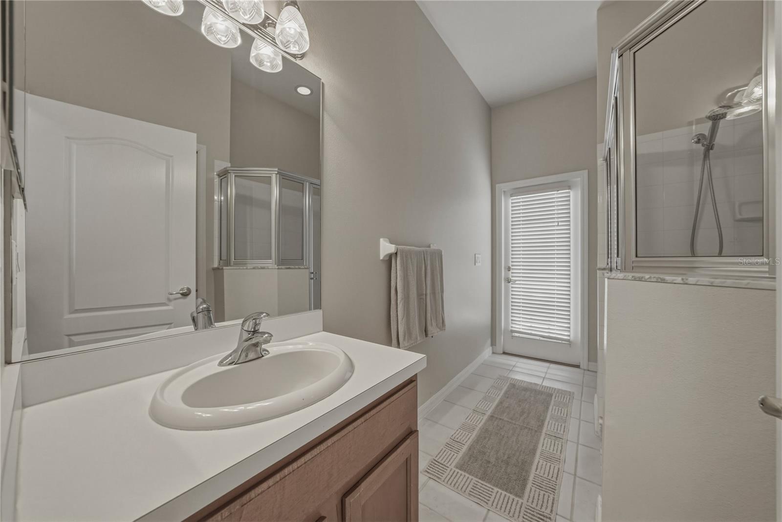 1542 Swamp Rose Ln Property Photo 6
