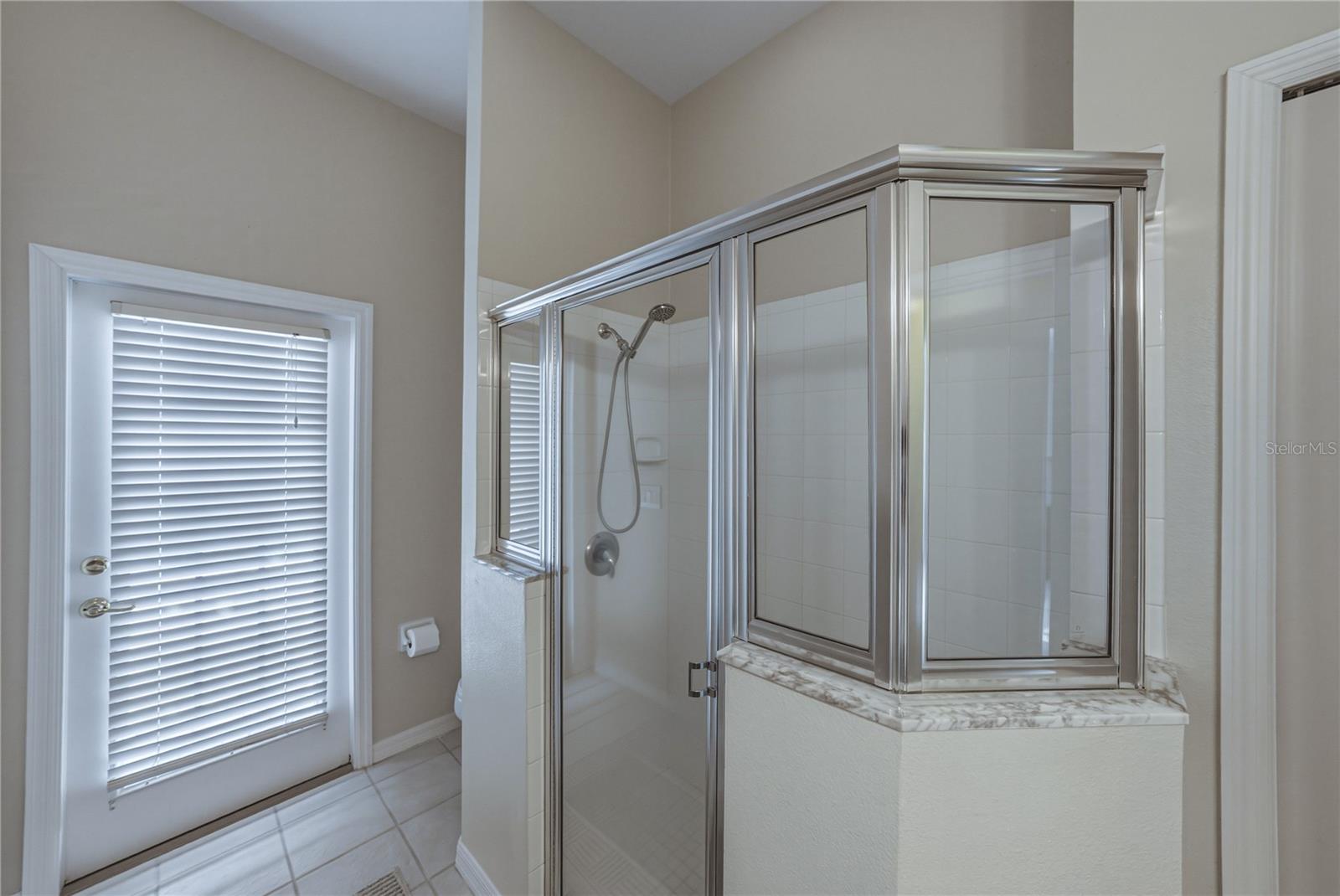 1542 Swamp Rose Ln Property Photo 53