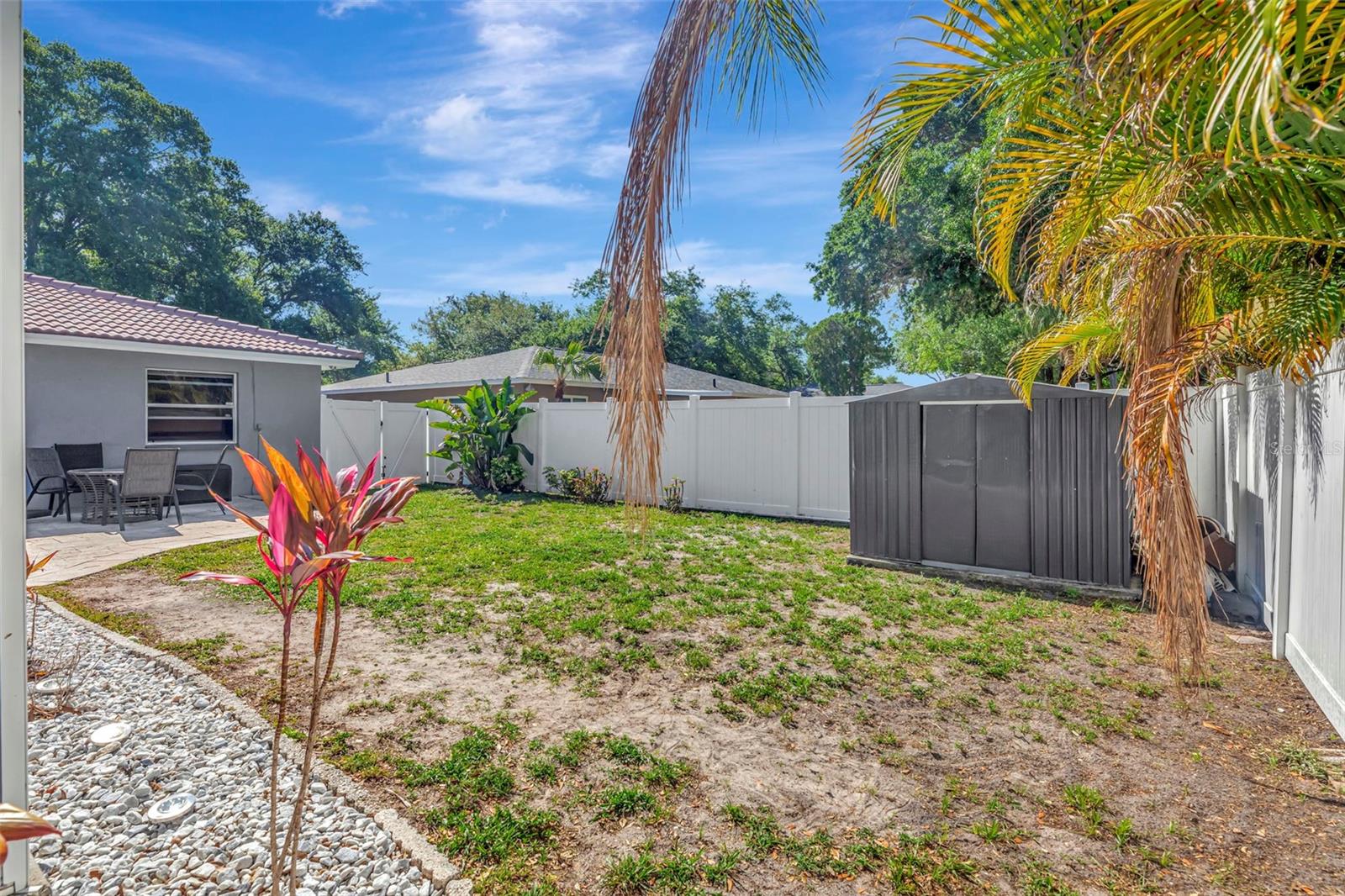1424 Stewart Blvd Property Photo 42