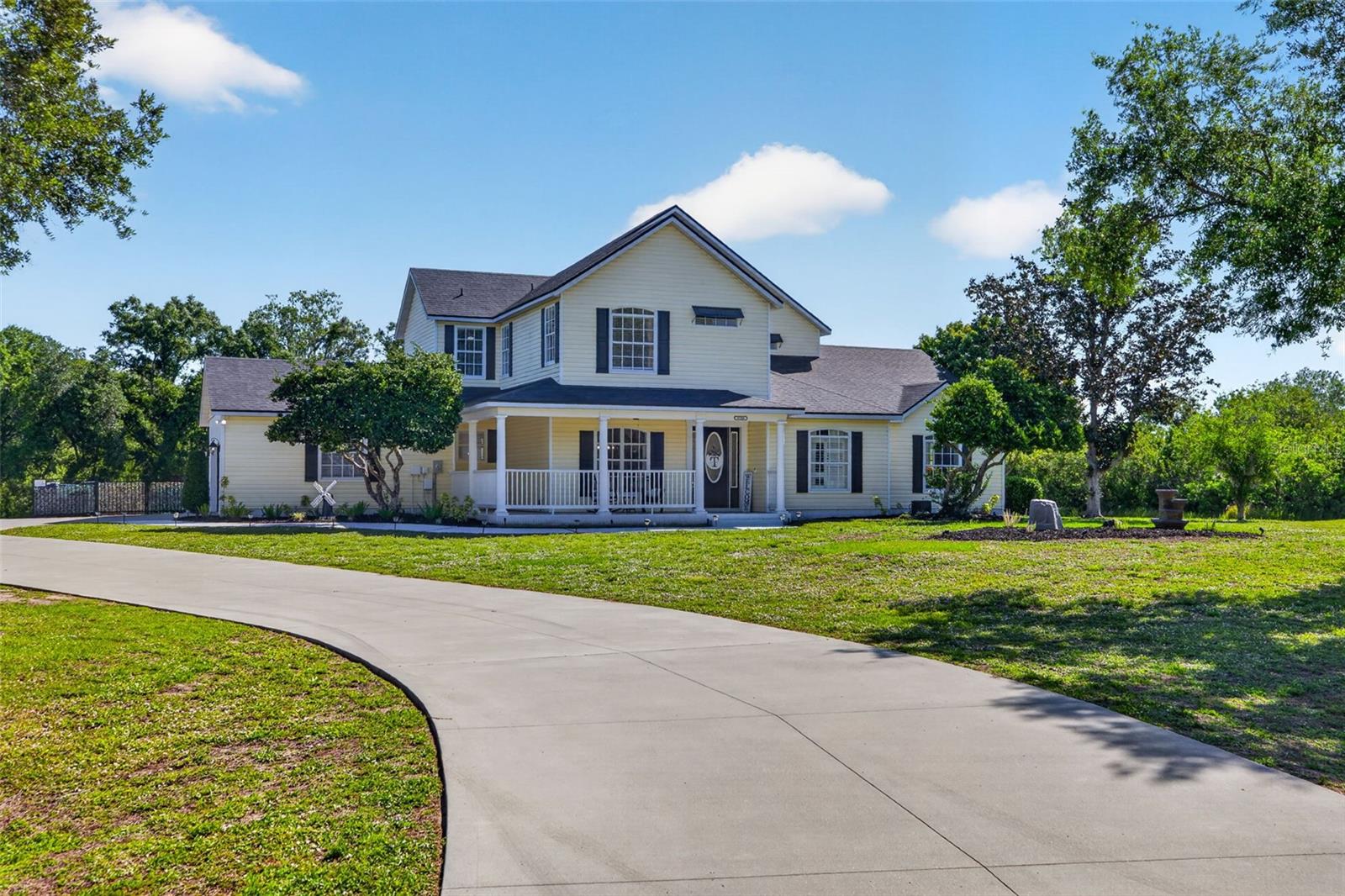 17308 Howling Wolf Run Property Photo 1