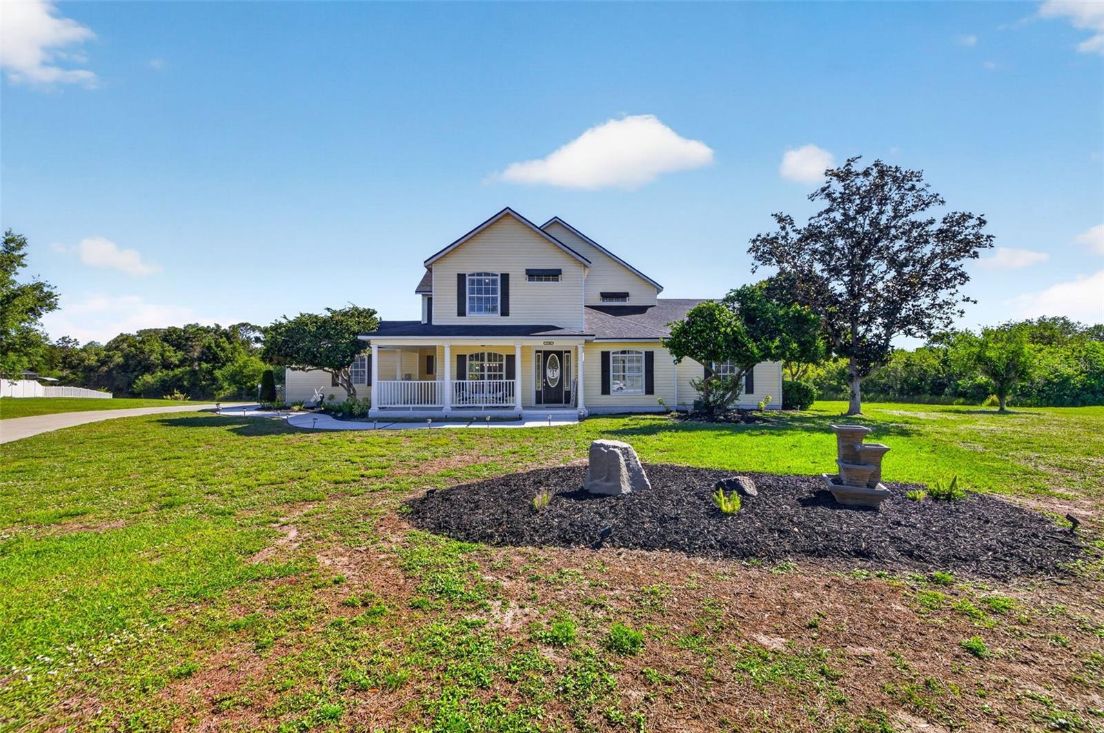 17308 Howling Wolf Run Property Photo 8