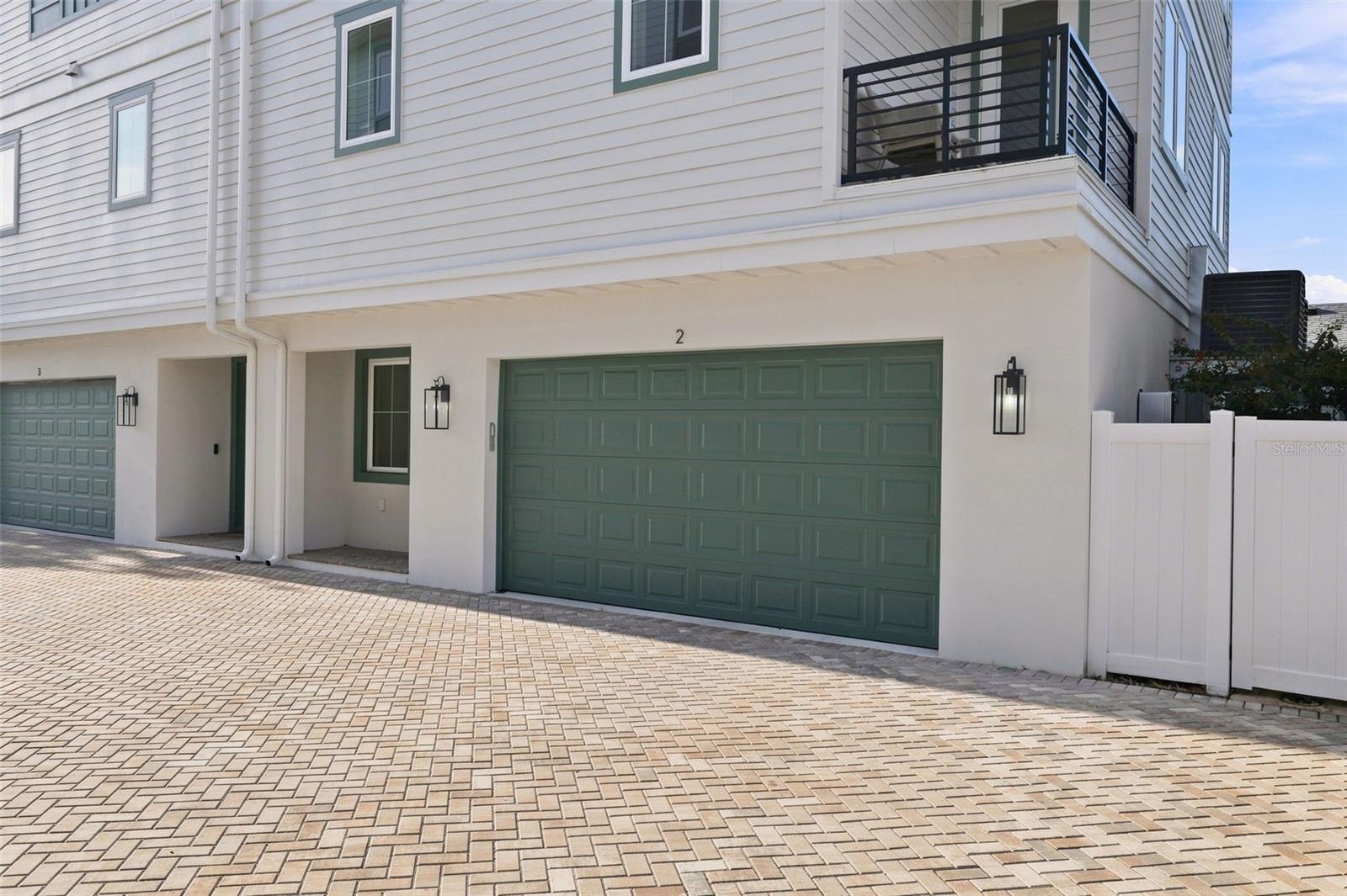 407 S Albany Ave #2 Property Photo 3