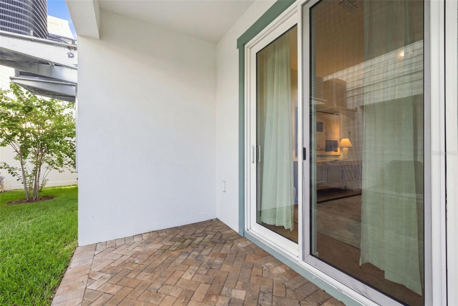 407 S Albany Ave #2 Property Photo 8