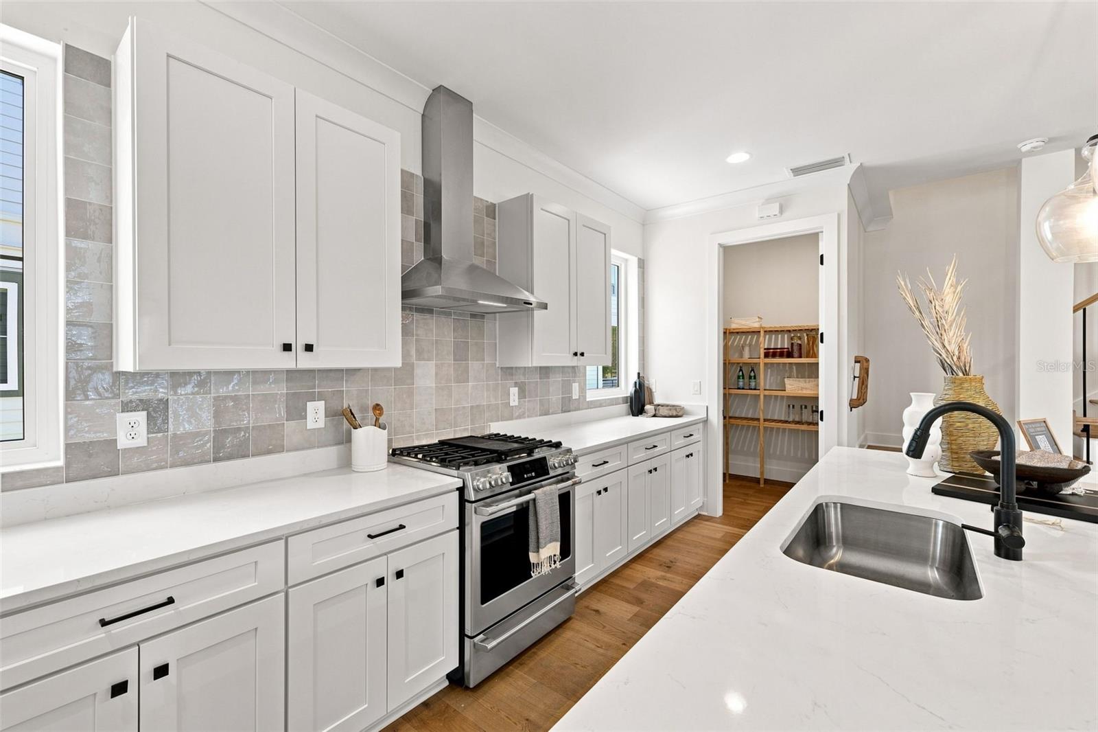407 S Albany Ave #2 Property Photo 18