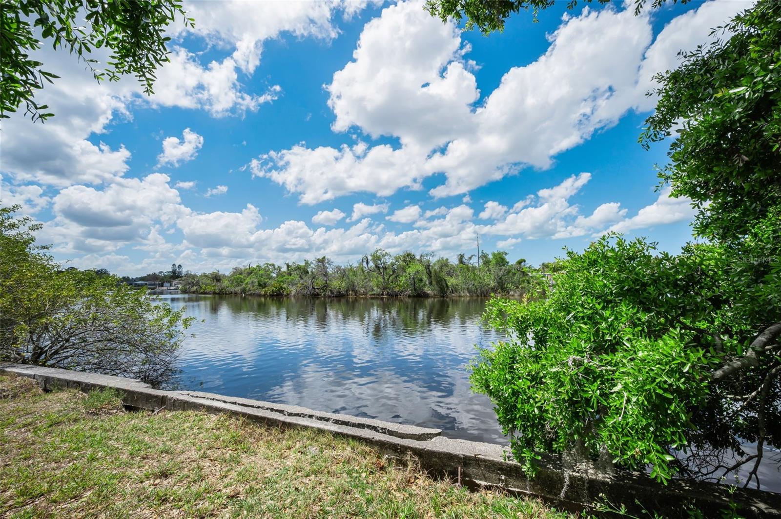 Flotilla Property Photo 23