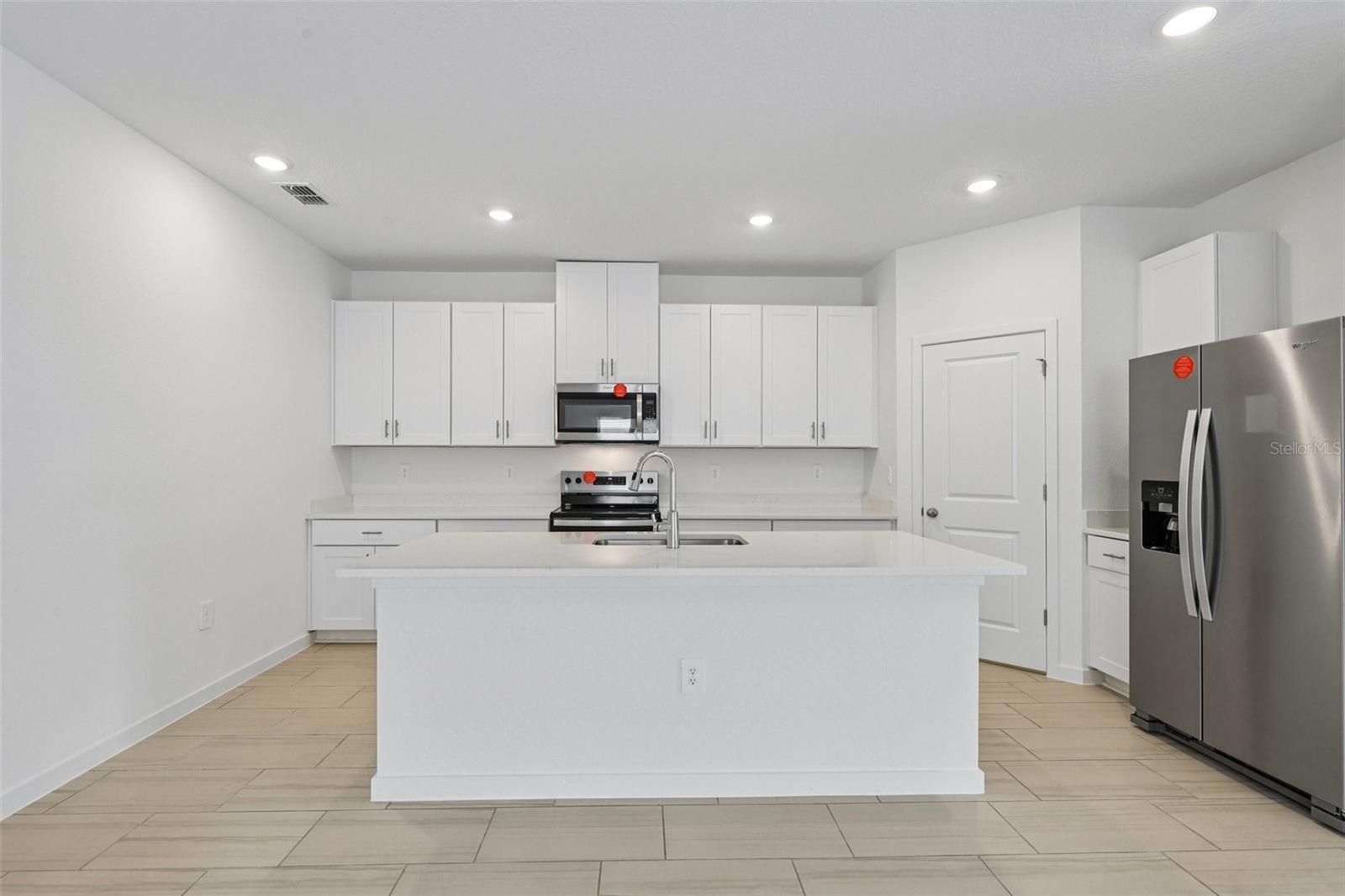 71 Ararat Dr Property Photo 4