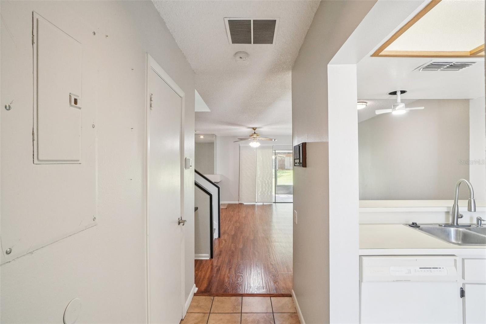 745 Oak Park Pl Property Photo 18
