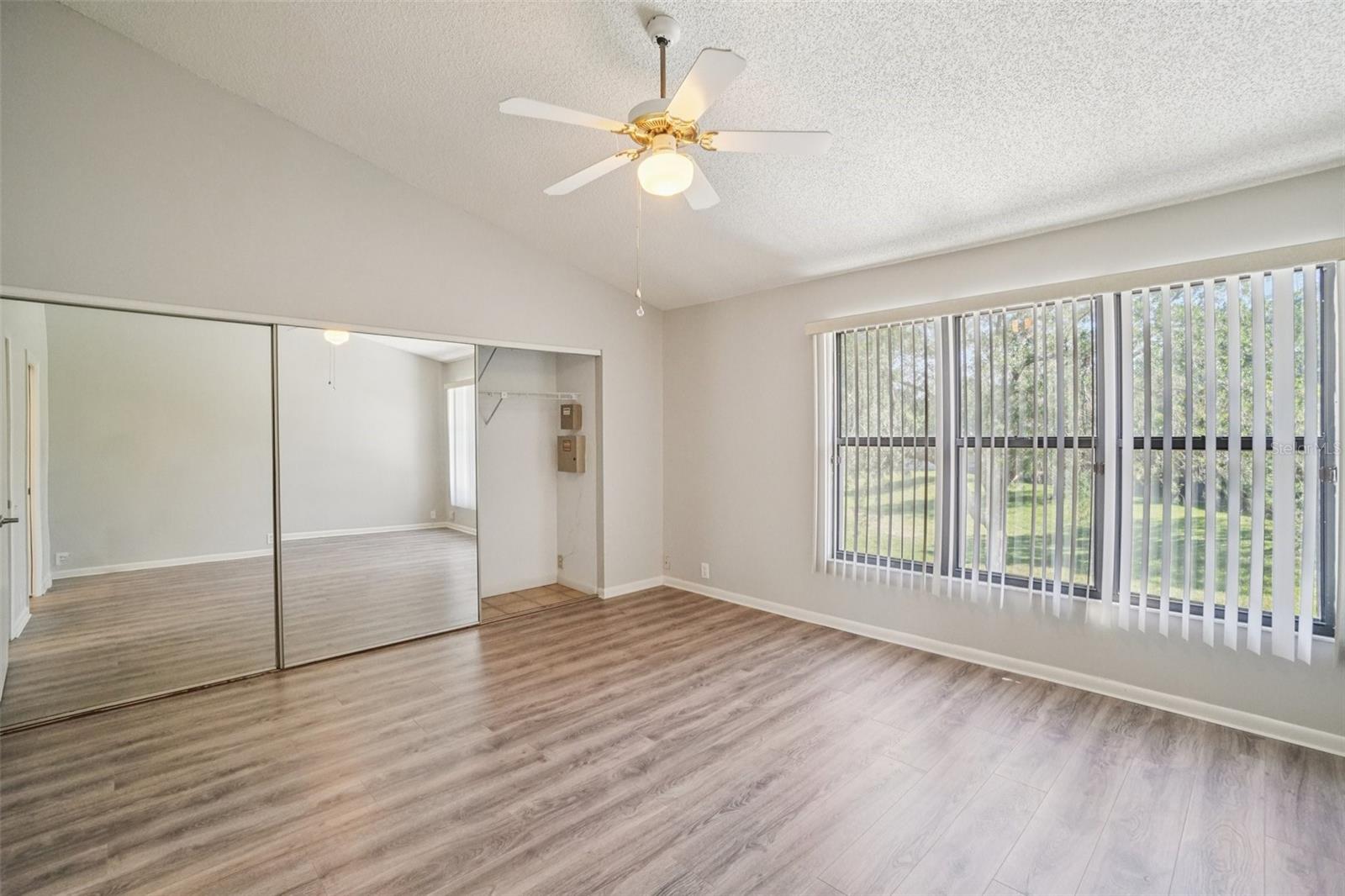 745 Oak Park Pl Property Photo 24