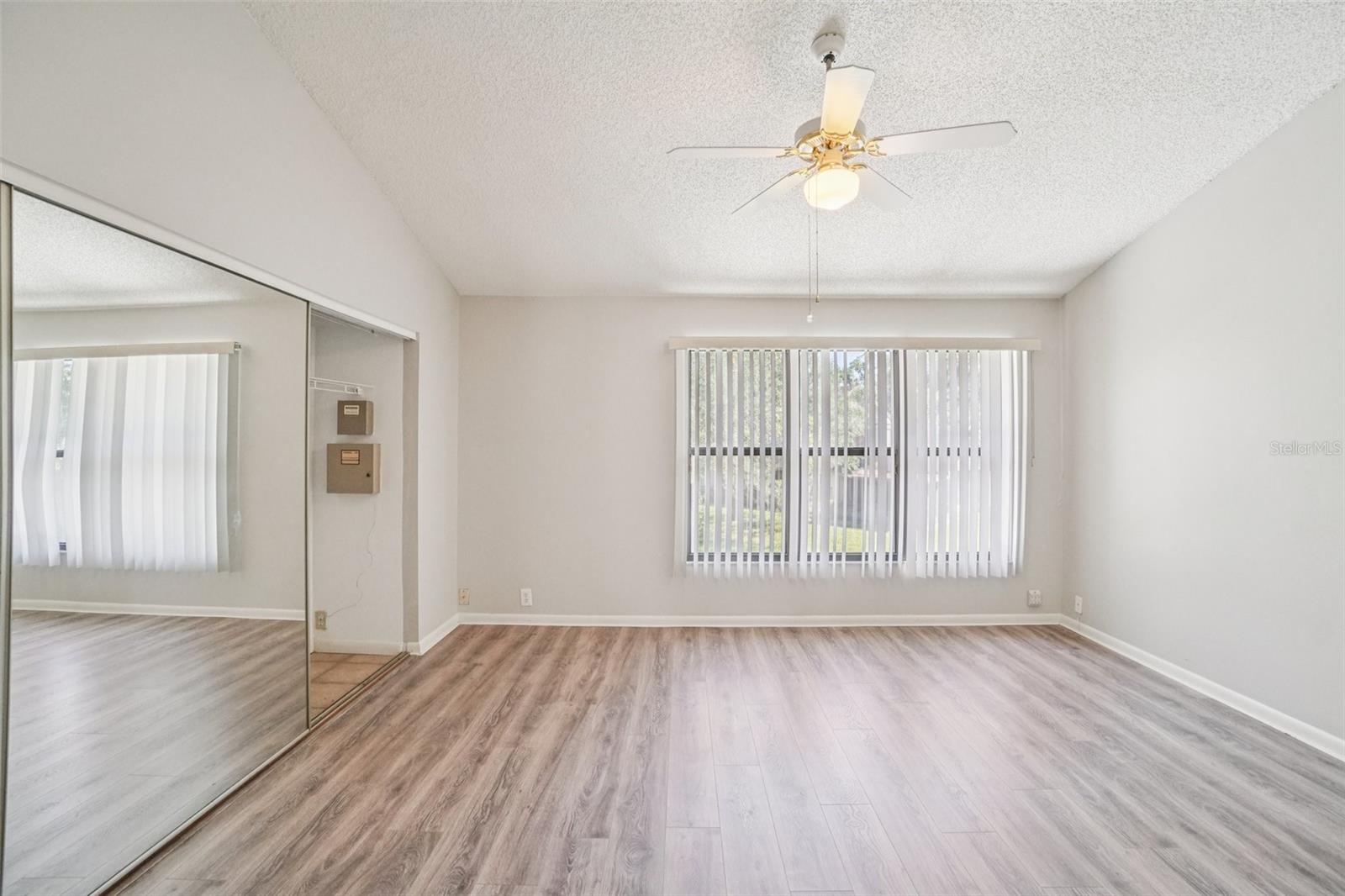 745 Oak Park Pl Property Photo 25