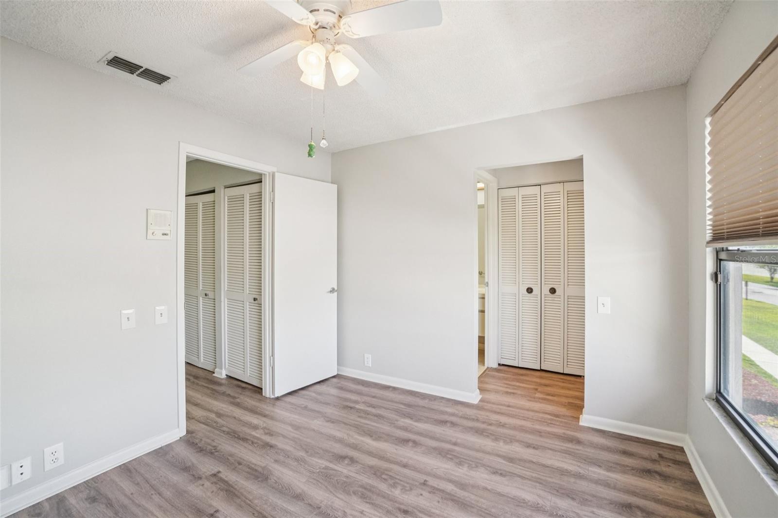745 Oak Park Pl Property Photo 29
