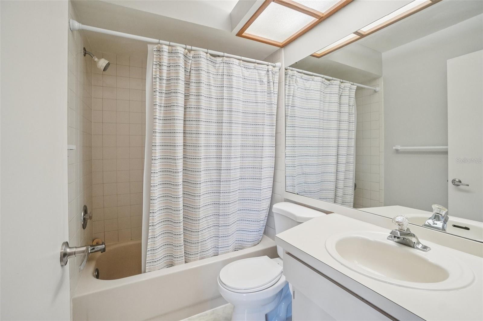 745 Oak Park Pl Property Photo 30
