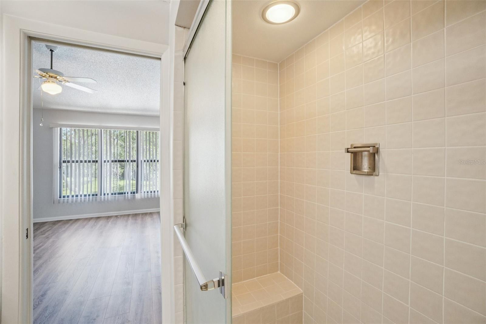 745 Oak Park Pl Property Photo 32