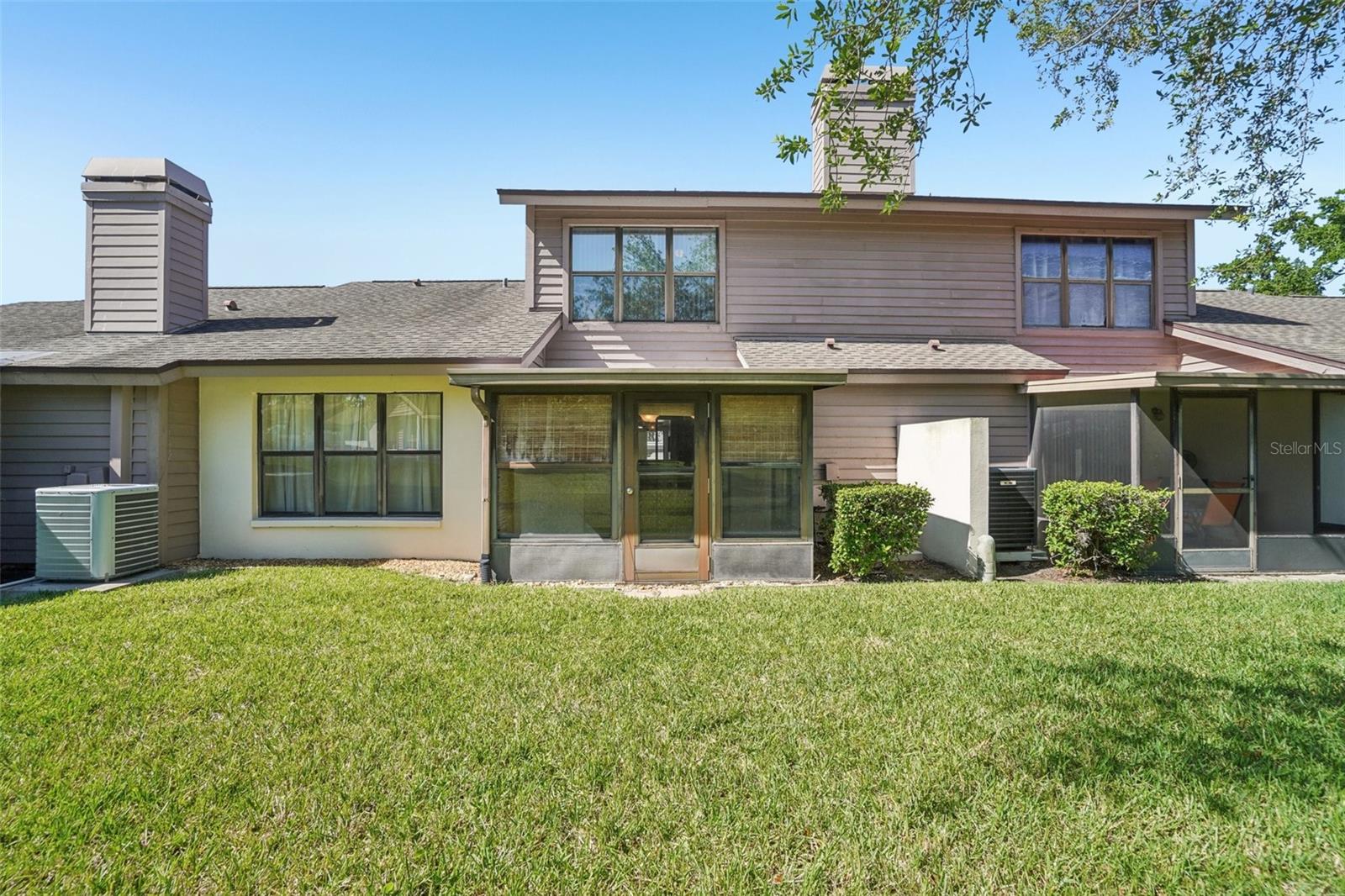 745 Oak Park Pl Property Photo 36